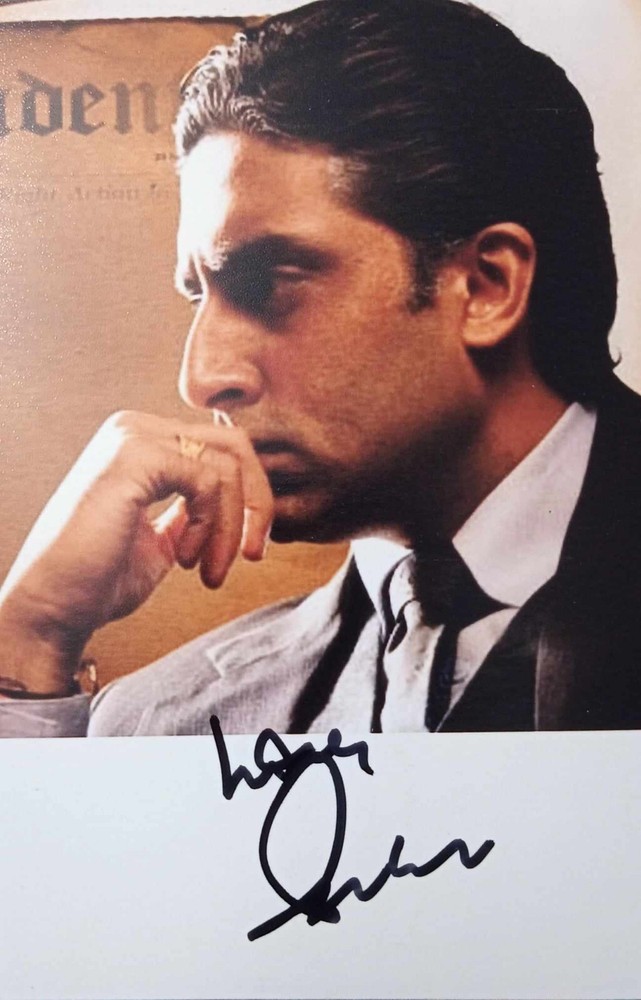 Autograph of Abhishek Bachchan India – signed photo – Bollywood movie actor