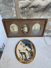 Antique Black & White Picture Family Husband & Wife Portrait Oval Frame 15×23
