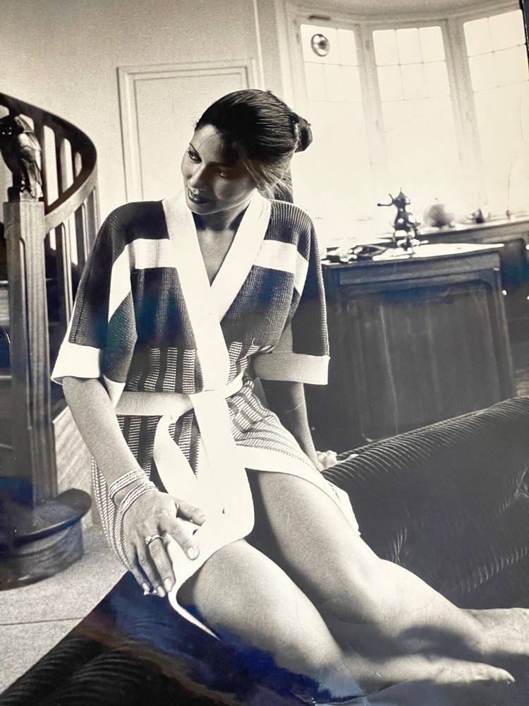 Large Original Silver Print Photo 1970 Vintage Asian Mannequin