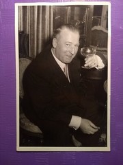 Photo old antique vintage man gay wine glass man alcohol fashion old photo vino