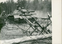 Photo maneuvers of the NVA, National People’s Army, GDR, Panzer 136,… – 11524501