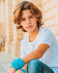 Young man, boy, hairstyle, fashion, Paris, model, hairdresser, novelties, hip, pretty, photo, picture