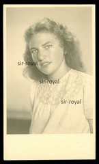 Pretty woman Renate in portrait in July 1945-photo postcard 9x14cm