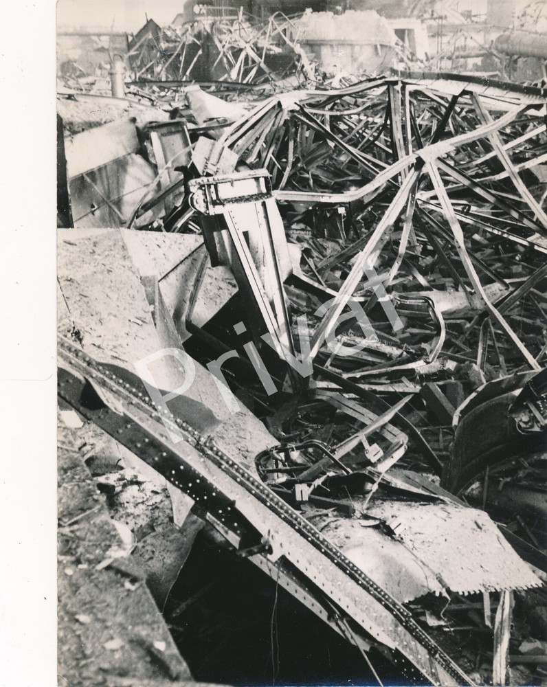 Photo Gasometer Explosion Ironworks Ruins Neunkirchen Saarland 1933 M1.00