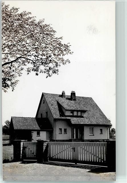 40137602 – 4802 Hoerste House Photo 12×14 cm