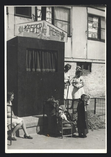 Photography Kasper Theatre, Children with Hand Puppets Playing Play Pre