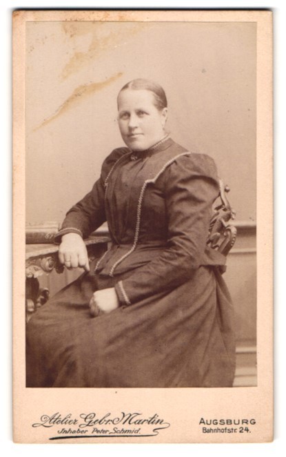 Photograph used Martin, Augsburg, Bahnhofstrasse 24, portrait young lady in Hü