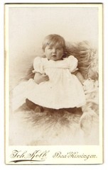 Photograph Joh. Kolb, Bad Kissingen, portrait of a toddler