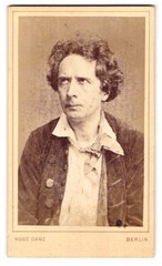 Photograph Hugo Danz, Berlin, portrait actor Friedrich Haase in a Ro