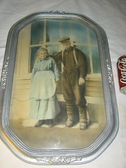 ANTIQUE COUNTRY GRANDMOTHER LADY WOOD CONVEX GLASS PICTURE PHOTO FOLK ART FRAME