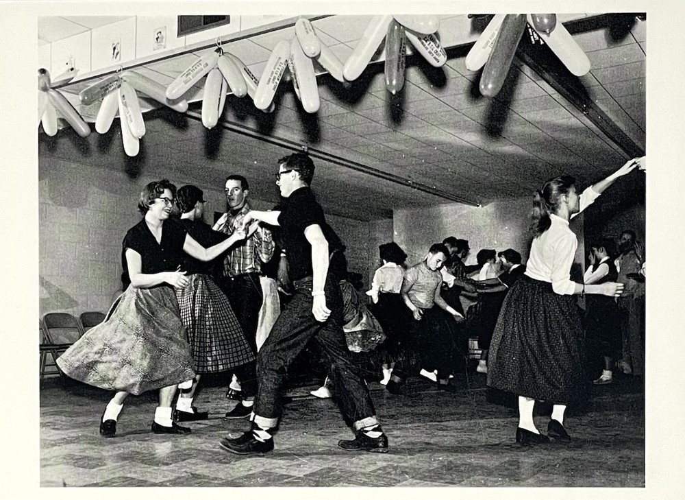 Chamberlain South Dakota Teen Canteen, 1957 – Fotofolio Art Photo Print Card