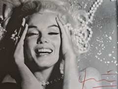 Bert Stern – Marilyn Monroe laughing in pearls – limited & signed
