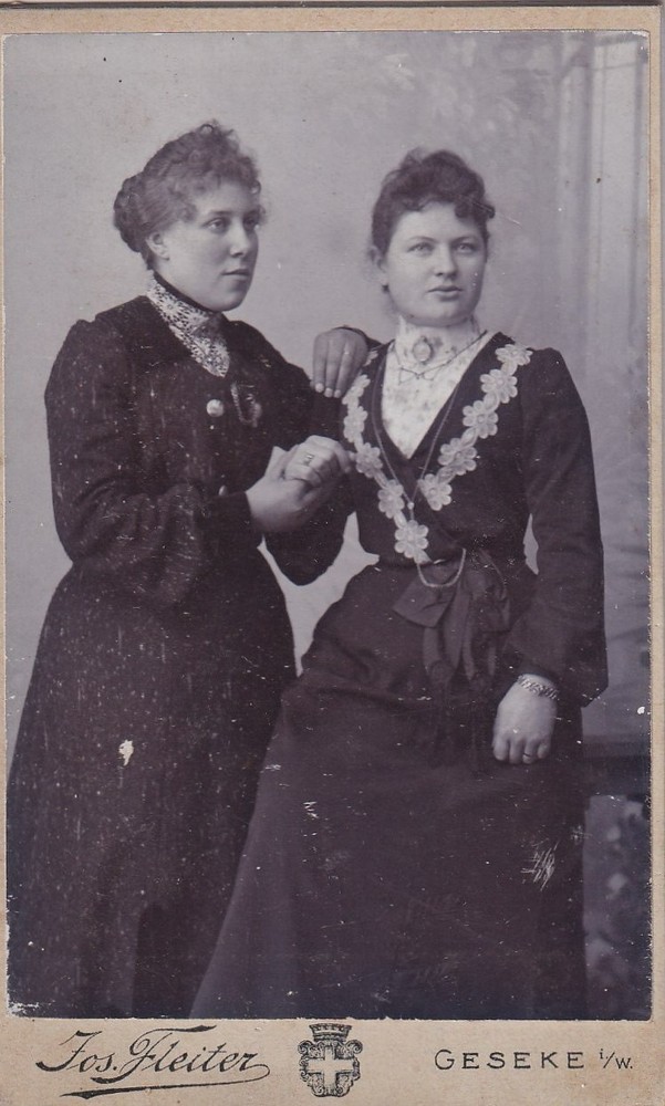 Atelier Fleiter CDV – 2 Ladies – Geseke i.W. circa 1900