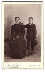 Photograph J. Niggl, Altötting, portrait middle-class lady with a boy