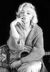 Marilyn Monroe Smoking a Cigarette Photo Print Poster