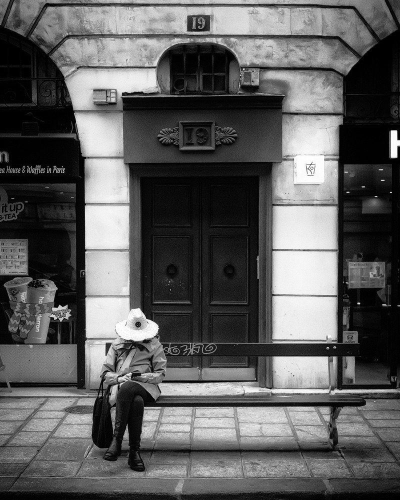 Fine Art Photography 5×7, 8×10, 11×14, 16×20 – Paris, France Street