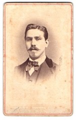 Photograph Carl Deiss, Waldshut, portrait elegant gentleman with moustache