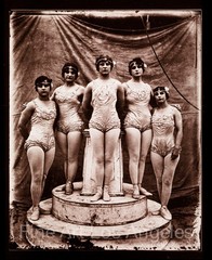 Fred Glasier Photo, «All Women Circus Act» 1890-1925