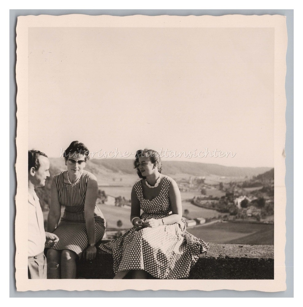 Portrait Women in Summer Dresses – Fashion 50s – Old Photo 1950s