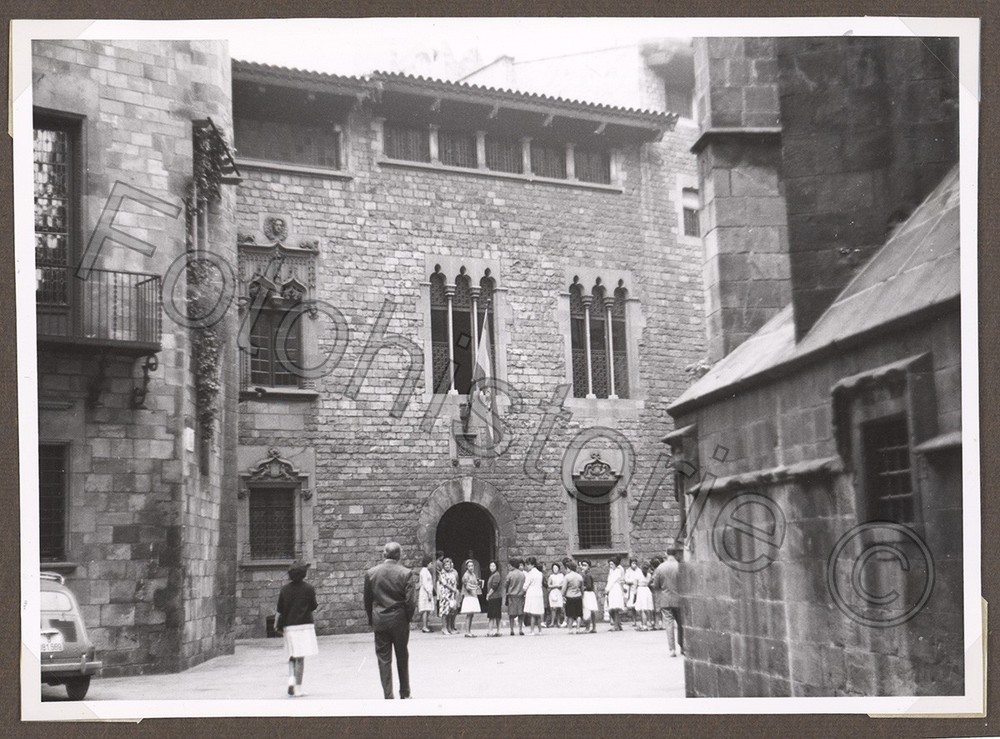 Photo Spain Barcelona Gothic Quarter Plaça City Hall People 1950s Car