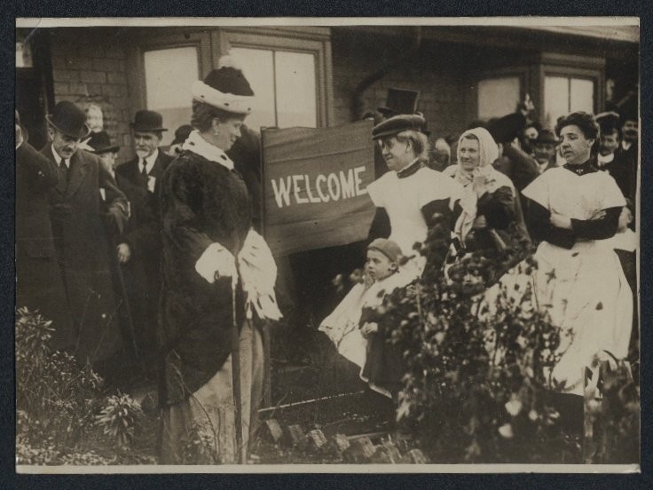 Photograph Durham, Queen Alexandra of England Visiting a Bergl Residence