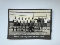 Photo F 2 football team photo 1927 7x10cm