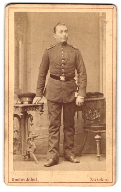 Photograph Gustav Jobst, Zwickau, exterior Schneebergerstr. 20, Soldier in Unifor