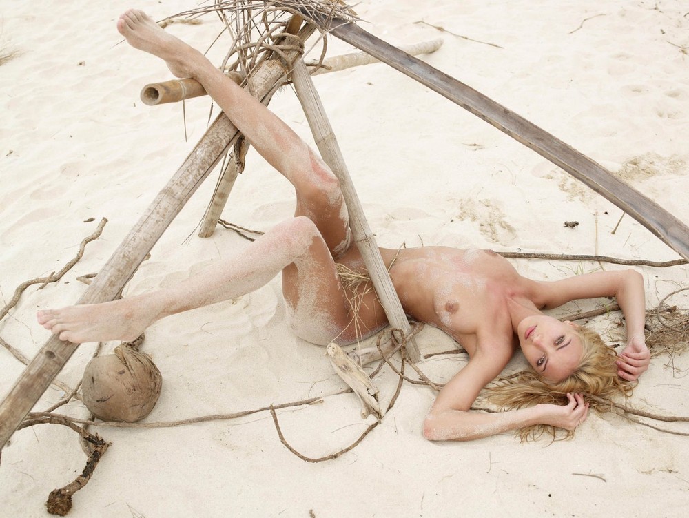 «8 x «12 Sexy Art Pin-Up Extremely Stunning Beauty Girl Model Photograph.#2005