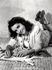 Young Elizabeth Taylor 8.5×11″ Photo Print Classic Beauty Actress, Movie Star