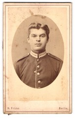Photograph H. Fricke, Berlin, Friedrichstr. 247, Young Soldier in Guard Uniform