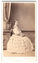 Photograph Jno Hawke, Stonehouse Devon, Union Street 531/2, Portrait of a Lady in