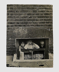 Original Bill BRANDT Photogravure/Heliogravure Photograph «Children of London»