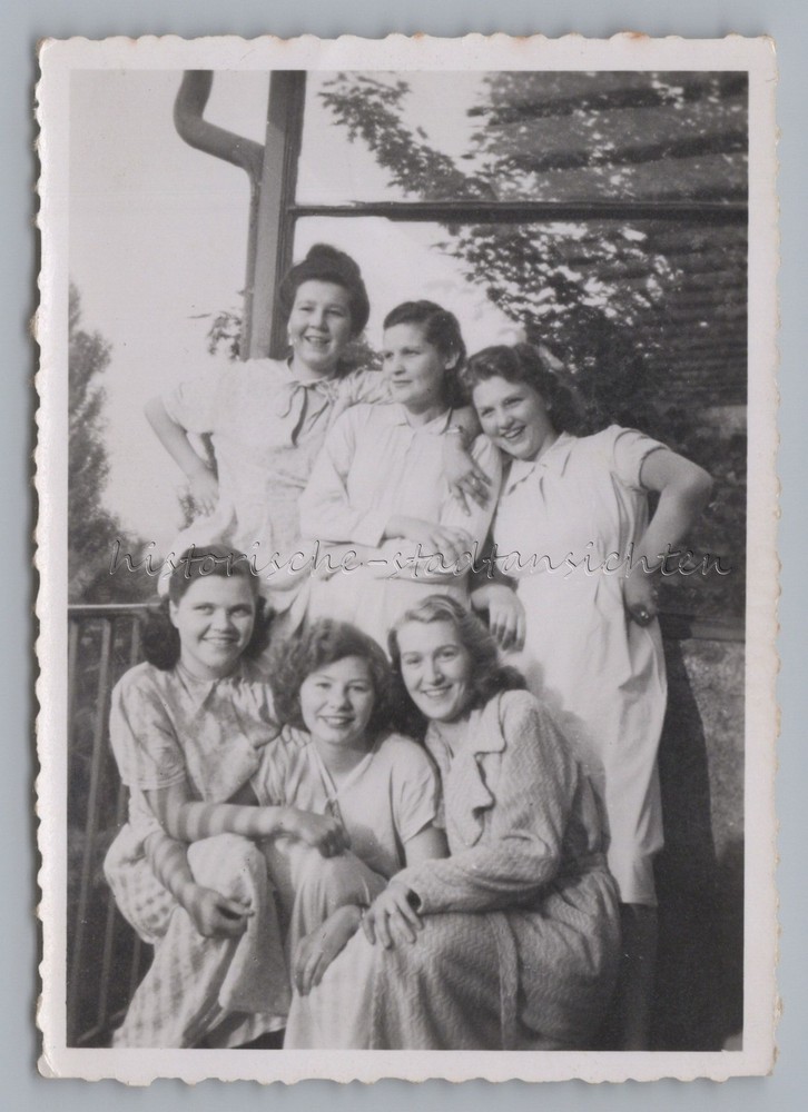 Portrait of 6 Women – Vintage Photo 1930s