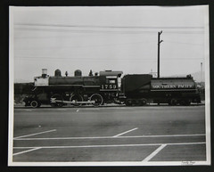 Southern Pacific Engine #1759 SP Locomotive Station Photograph Vtg 50s Railway