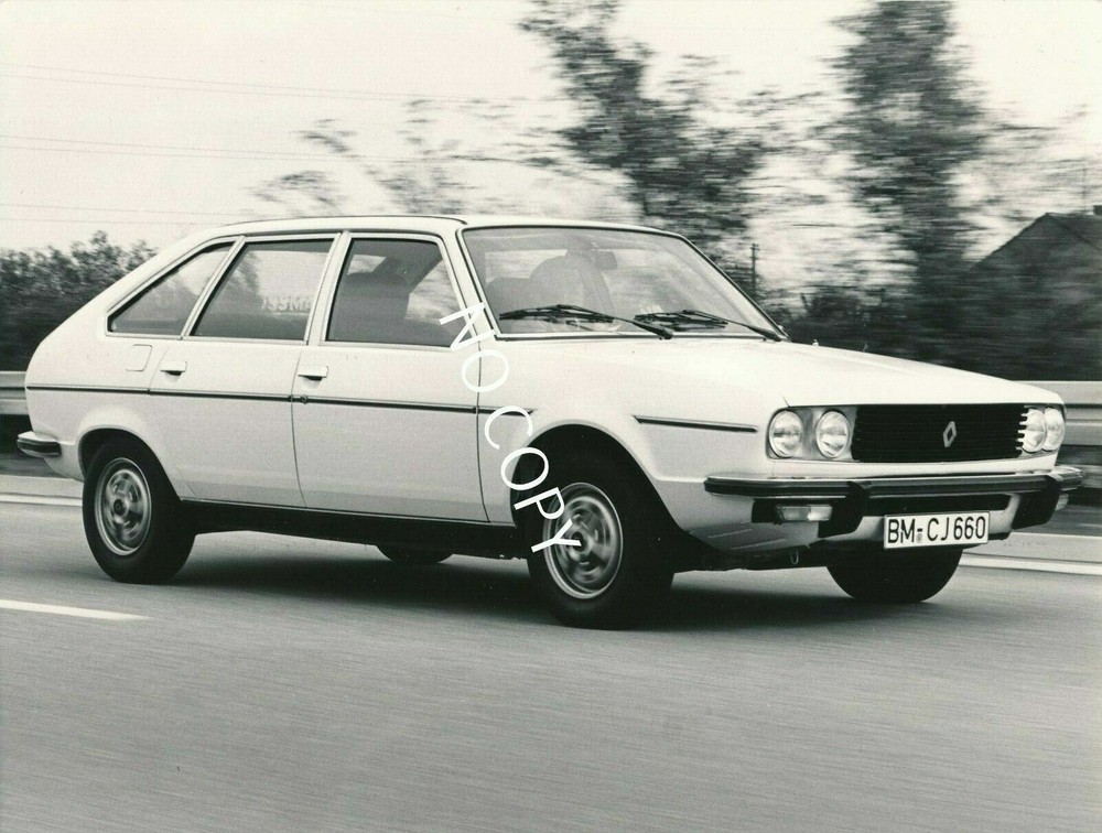 Manufacturer Archive XL Photo 70/80J Automotive Car Vehicle – Renault 17? C1.69
