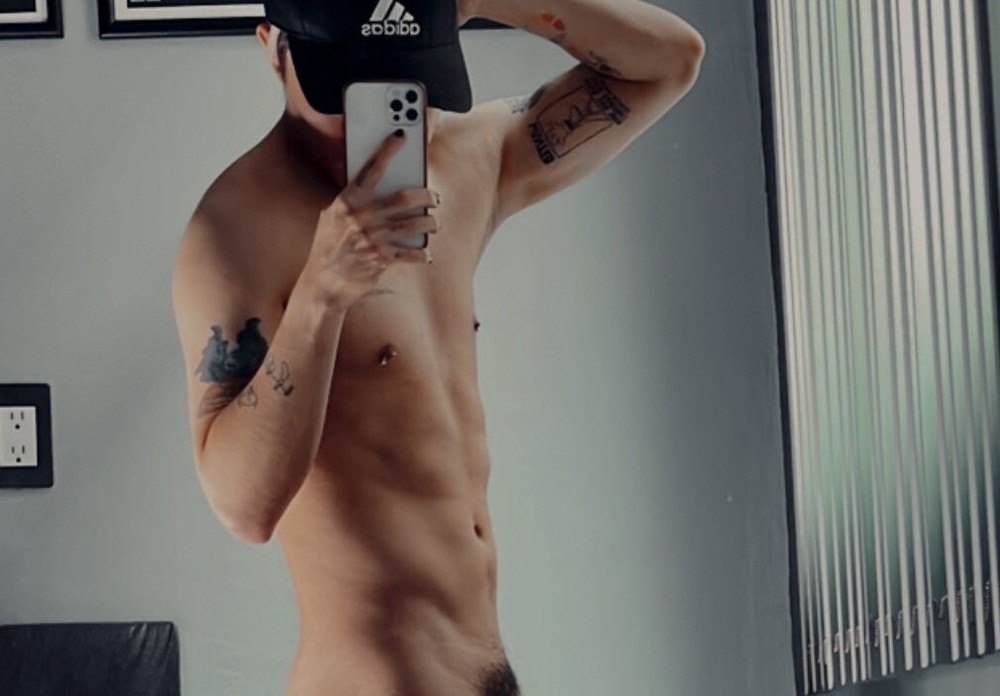 [Z154] Male Model Full View Showing Off Body To Viewer Fine Art Hunky Physique