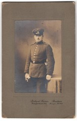 Photograph Richard Kaiser, Bautzen, Goschwitzstraße 27a, soldier in field grey with
