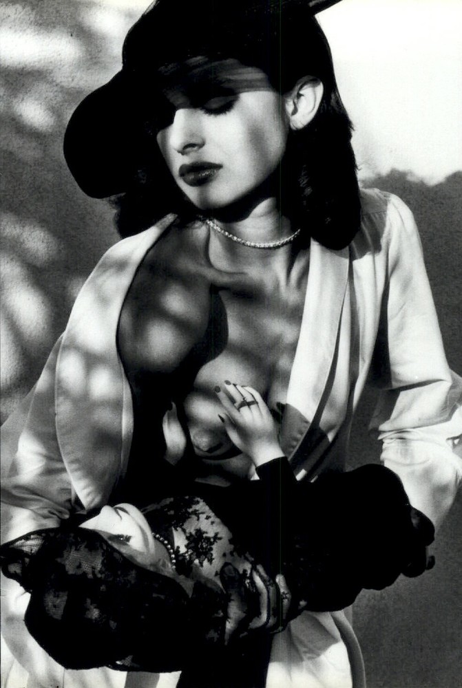1992 1983 Helmut Newton Nastassia Kinski with Doll Breastfeeding Photo Gravure