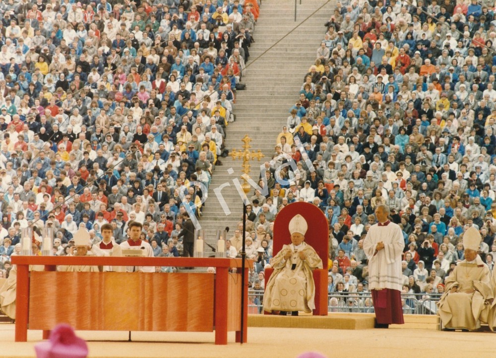 Photo Johannes Paul II. Karol Wojtyła May 1987 Munich Olympic Stadium K1.87
