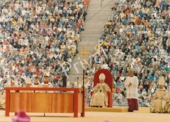 Photo Johannes Paul II. Karol Wojtyła May 1987 Munich Olympic Stadium K1.87