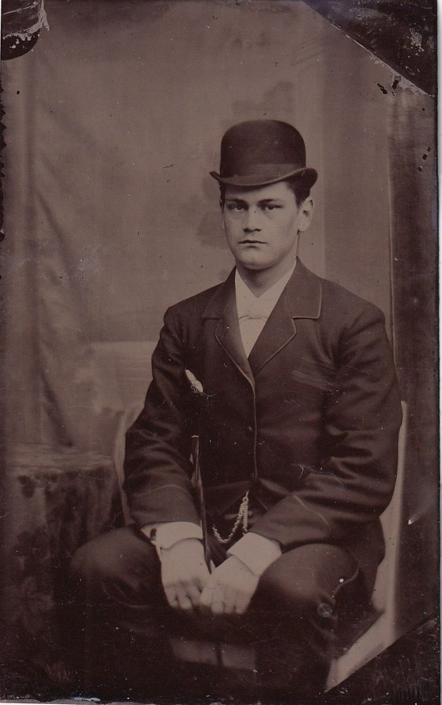 Ferrotype / Tintype – Gentleman with Hat – Circa 1890s