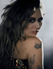 ‘Miley Cyrus’ World Famous Artist Sexy Female Celebrity 8X10 Glossy “STUNNING”