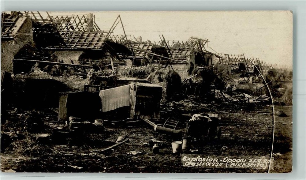 13172326 – 6700 Oppau explosion Truemmer Austrasse Ludwigshafen am Rhein