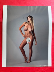 FULL-FIGURE HAND ON RIGHT HIP – COLOR 8×10″ photo , Amateur Art Model