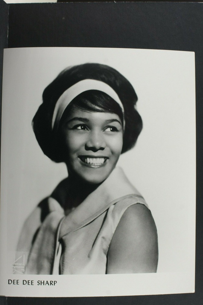 Dee Dee Sharp Publicity Head Shot – 8×10″ Photo Print – Vintage L1147H