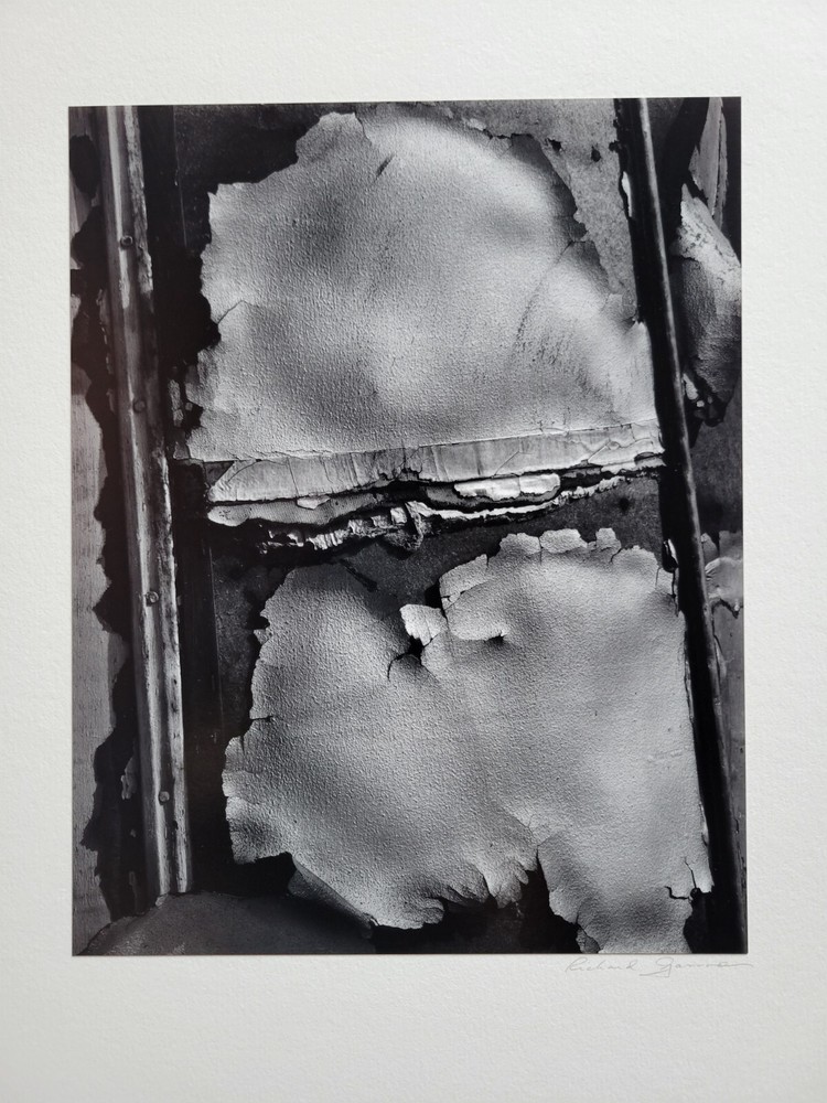 Richard Garrod, silver gelatin, black and white photograph, Old Bus