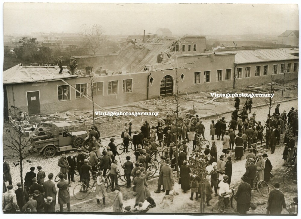 G798 Foto 20er Jahre Berlin Reinickendorf Explosion Chemie Fabrik Dr. Borchers