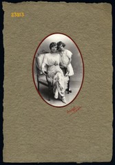 LARGER size Vintage mounted Photograph, 1913, mother w daughter,