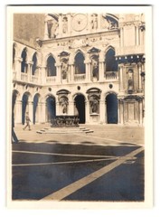 30 Photographs Venice – Lido di Venezia, Holiday Travel, Swimwear, Cityscapes