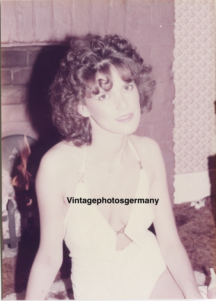 Z6061 Photo 1970s Artistic Nude Pretty Woman